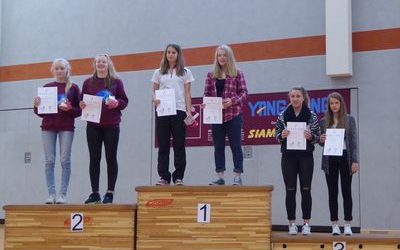 Laura Stoll gewinnt das Mädchendoppel  U15
