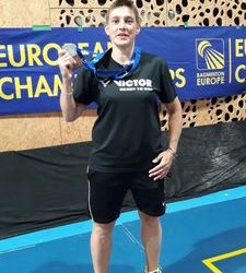 Claudia Vogelgsang gewinnt Silber und Bronze