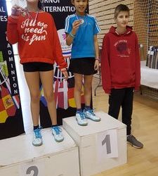 Fiona Habeck und Lorraine Rusli belegen Platz 2 im MD