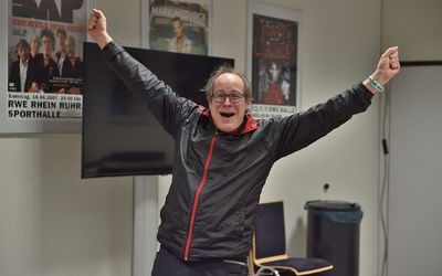 Sven Heise siegt gegen den Japaner Minolta in 3 Sätzen