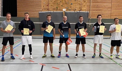 Regionalliga-Spieler dominieren die Bezirksmeisterschaft